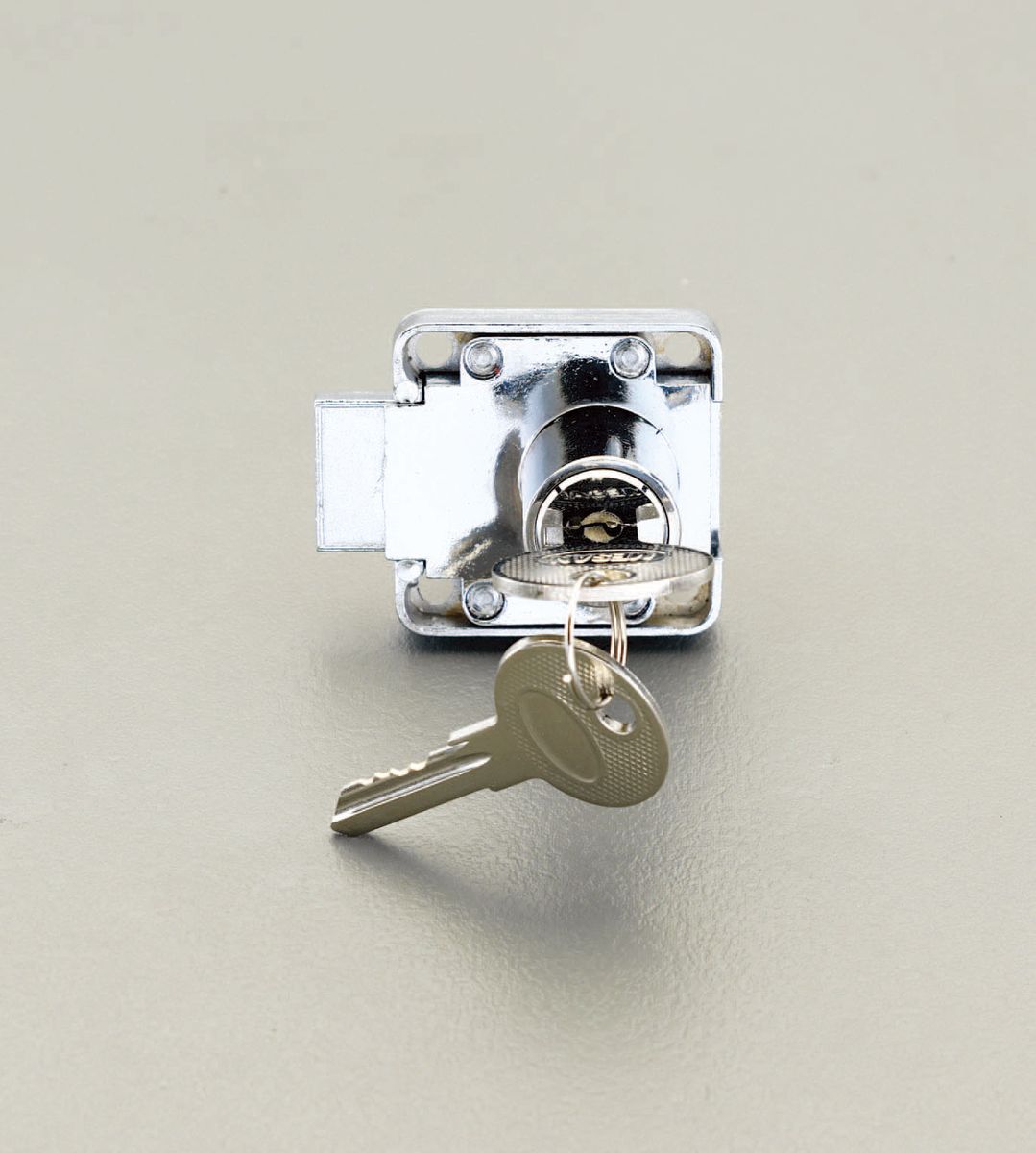 ●材質:本体:クロムメッキスチール、スライド:ステンレススチール木製の引き出しやカップボードに。000012218991　