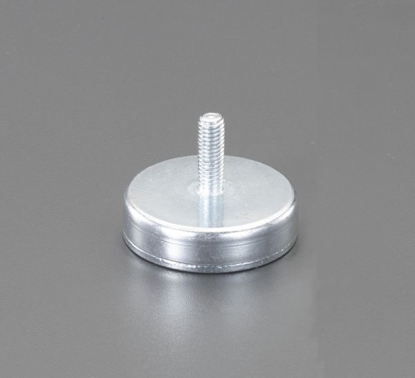 材質：フェライト磁石使用温度：120℃以下吸着力：3.5kgfねじサイズ：M5×10mmサイズ：φ22×7mm(ねじ穴込：17mm)磁気防止プレート付1個入り耐腐食EA781EH-36楽天 JP店　
