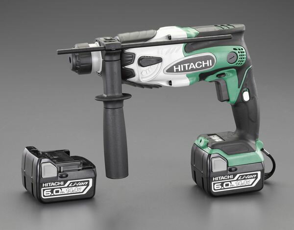 仕様:樹脂ケースセットバッテリー:14.4V(リチウムイオン6.0Ah)充電時間:約30分回転数:(強):0〜1,500rpm(弱):0〜750rpm打撃数:(強):0〜6,200回/分(弱):0〜3,100回/分穴あけ能力:コンクリート:3.4〜16mm鉄工:13mm、木工:18mmサイズ:276×250(H)mm重量:2.1kg付属品:バッテリー×2、充電器、電池カバー、サイドハンドル、デプスゲージ、ケース替カーボン:EA813HH-13無段変速、正逆転、安全クラッチ、LEDライト付、回転・打撃力2段階切替機構付ビット別売EA810CF-1B楽天 JP店