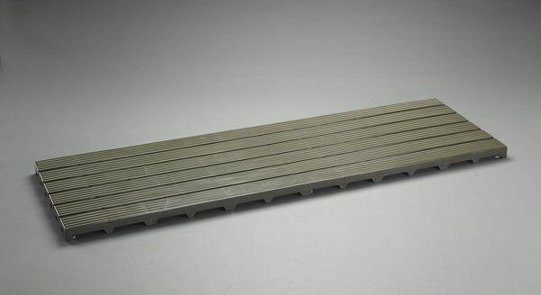 材質:ポリエチレンサイズ(mm):591×1795×50(T)入数:1枚耐久性に優れた衛生的な樹脂製の敷板です。ジョイントにより連結が可能です。EA997RJ-79楽天 JP店　