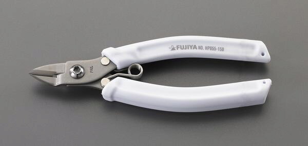 全長：155mm切断能力：鉄線：φ1.6mm、銅線：φ2.6mm55°で高精度刃を付けた耐久性重視タイプバネ付で連続作業が楽に行えます。長時間の使用に適した新グリップを採用EA536HL-150楽天 JP店　