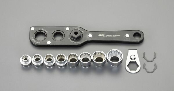 〈セット内容〉：・オフセットアダプター ・専用ソケット（12角）：10・12・13・14・17・19・21・24mm ・ギヤロック ・Cリング（2個） ・収納ケースインパクトドライバー対応狭小部でのボルト・ナット回し作業に建築、太陽光設備工事などの作業に19mm六角対応000012291916楽天 JP店　