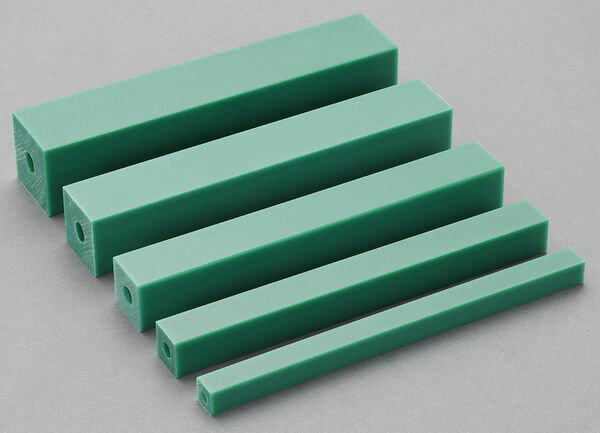 【メーカー在庫あり】 25x25x500mm ポリエチレン角材 EA441EB-25 JP店