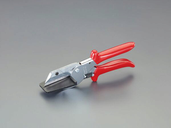 リボンケーブルカッター用切断能力：幅56mm以下全長：215mm重量：346g本体材質：工具鋼(油焼入)ハンドル：プラスチックコーティングカッティングベースにはケーブルを直角に切断するためのストッパーが付いています。手を放すと口が自動で開く開口ばね付入数：1丁EA535KM-1楽天 JP店　