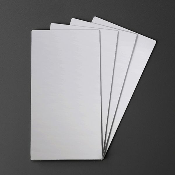 サイズ(mm)：70×140×0.5耐荷重(kg)：約100（1枚あたり）入数：4枚取付対象：書庫、家具、小物ケース、軽量家電など重量：5g材質：非接着部：PET蒸着シール 接着部：アクリル系接着剤カラー：シルバー耐震性能：震度6強上下・左右のロッカー・キャビネットなどの連結に！地震による転倒を防止書類棚連結シールは手軽にはるだけにもかかわらず、震災対策に大きな効果。大きく重い書類棚の落下を防ぎ安全を確保します。震度6強に耐えることができます。EA979D-162楽天 JP店　