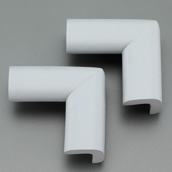 サイズ(mm)(A×B×C)：50×50×22厚み(D)：6重量(g)：約5カラー：グレー材質：NBR(発泡ゴム)入数：2個粘着付工作機械の周辺等の油を使用する場所のコーナー保護にEA983FE-432楽天 JP店　