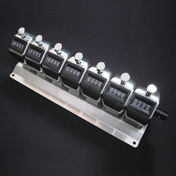 【メーカー在庫あり】 エスコ ESCO 4桁 数取器(7連・台付き) 000012328154 JP店