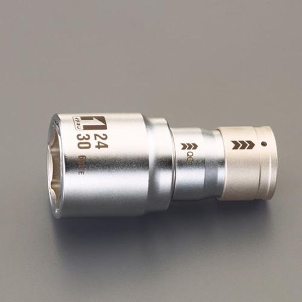 ●対辺(mm)…27×32●外径(mm)…42●全長(mm)…83●差込角…1/2”●重量…368g●材質…炭素工具鋼●6ポイント●18V対応●使うサイズを手動で切り替えるアウトスライド式●ソケットサイズが固定されるので同サイズの作業が多い時に便利です。●よく使う2サイズをひとつにまとめたダブルサイズ仕様●インパクトドライバーの手軽な操作性をそのままに、高トルクの作業がインパクトレンチで体感できます。●ピン留め不要の為、Oリングやピンを紛失する心配がありません。※画像はEA164VB-23です。EA164VB-24楽天 JP店