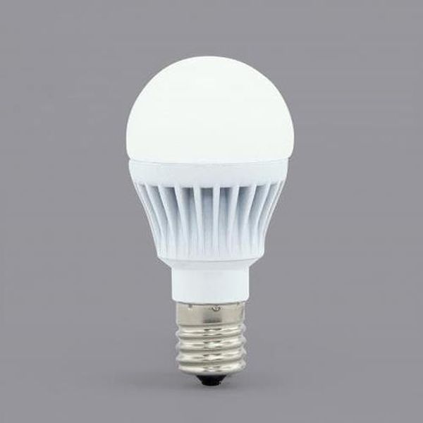 ●消費電力…6.9W●光色…昼白色●全光束(lm)…760●電圧…100V●定格寿命…40000時間●配光角…180°●定格入力電流…0.115A●使用場所…屋内用●ランプ全体の明るさ…小型電球60形相当●サイズ…φ3.8×7.5mm●重量…約52g●材質…アルミ、ポリカーボネート、PBT●口金E17●密閉形器具対応（器具の種類によって使用できない場合があります。）●白熱電球のように広範囲に明るい広配光タイプなので、トイレや階段などの照明に最適です。●口金サイズがE17口金なので、照明器具を替えることなくご使用いただけます。●誤挿入防止ソケットに対応します。●長寿命約40000時間の、ランプ交換の手間が少ないLED電球です。EA758XP-129楽天 JP店　