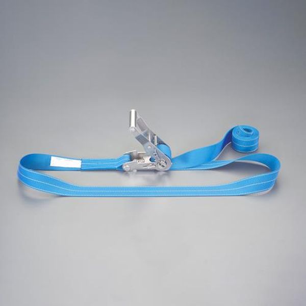 ●シリーズ…ベルタイト●使用荷重…1520kg●ベルト長…4m●ベルト（幅×厚み）…50×2.5mm●材質…ベルト：リサイクルポリエステル糸バックル：ステンレス●破断荷重…60kN●ベルト色…青●ラチェットバックルは、固定したい荷物に装着し、ラチェットレバーを反復運動させることで強く締め付けることができます。●しっかりと荷物を固定したい場合に最適です。●ベルトの「シグナルライン」（黄色線）がすり切れる又は目立った切り傷、すり傷、引っ掛け傷等が認められたら、新しいものと取り替えてください。●玉掛け厳禁●角張ったものや出っ張りのある吊荷には、必ず当てものをしてください。EA982SE-24A楽天 JP店