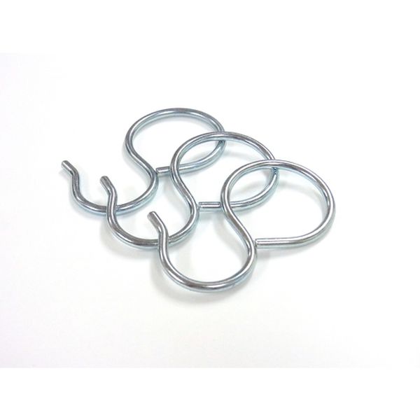 ・パイプに使用できるフックです。・大きい輪になった方をパイプに通し物掛けに。・使用荷重(kN)：0.0294・参考使用荷重(kg)：3・適合パイプ径(mm)：32・A(mm)：68.2・B(mm)：37.0・C(mm)：25.0・線径(mm)：3.4・参考使用荷重(kg)：3.0・破断荷重(kg)：25.6・ユニクロ鉄Pフック(100個入)・本体：鉄(SWRM6)・急激に荷重をかける、角度をつけて吊るなど、適正荷重は使用条件によって変わります。荷重をかけすぎないでください。・チェインから外れないようにフック部を閉じる場合がありますが、フック部を再度開けたり、何度も変形を加えると強度が低下します。・生産国 日本・JANコード 4968462091362・質量 1400g・コード：127-0814 ・品目：IPH32IPH-32楽天 JP店