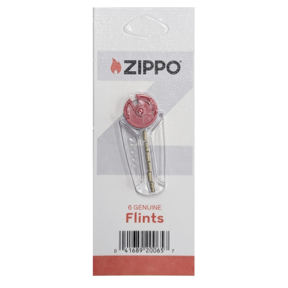 Zippo/ジッポージッポーライター専用フリント(替え石) 6粒入 商　品　説　明 ZIPPOライター専用フリントです。6粒入り 商　品　仕　様 ZIPPOライター専用発火石（フリント） 保　証　に　つ　い　て この商品には、メーカー保証がございません。初期不良品の場合のみ、商品到着から1週間以内であれば弊社で対応いたしますので、ご連絡ください。 注　意　事　項 ●こちらの商品は、未使用新品です。●モニター環境により、実際のカラーと異なって見える場合がございます。　 ※商品の発送は定形外郵便での発送となります。（代引支払は不可、荷物の追跡不可）※この商品は運送便の都合上、化粧箱を外して簡易包装で発送する場合がございます。プレゼント用にご購入される場合はご注意願います。＜定形外郵便に関する注意事項＞ 　　・ 定形外郵便に関しては基本的にポストに投函する為、 配達時に何らかのトラブル等が有り、万一、購入された商品が配送事故・紛失・破損等によりお手元に届かない場合でも弊社は責任を負いかねますので予めご了承下さい。（配送中の事故等は、免責とさせて頂きます。） 　　・ 定形外郵便に関しては代金引換払い及び時間指定サービスはご利用頂けません。 　　・ 通常便と比べると到着までに時間がかかります。 　　・ 伝票番号による荷物の追跡を行うことはできません。