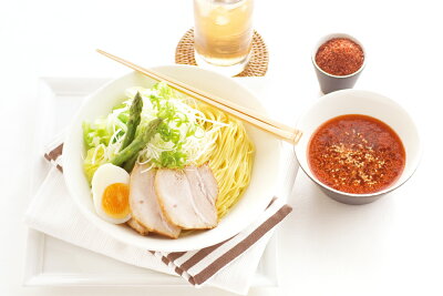 ひろしまグルメショップ ぶち旨汁なし担々麺 2食入り 辛辛つけ麺 広島流 2食入り 2種類、2袋セット 送料無料 ラーメン 半生熟成麺 瀬戸内麺工房 なか川 お土産 銀座tau 画像2