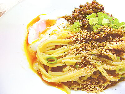 ひろしまグルメショップ ぶち旨汁なし担々麺 2食入り 辛辛つけ麺 広島流 2食入り 2種類、2袋セット 送料無料 ラーメン 半生熟成麺 瀬戸内麺工房 なか川 お土産 銀座tau 画像3