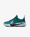 （Nike Freak 5） ボーイズグレードスクール Boys’ Grade School Giannis Antetokounmpo ヤニス・アデトクンボ 色： Geode Teal/Black/Glacier Blue/Metallic Silver 型番：FN1356-300 メーカー：Nike ※ 掲載している写真はサンプル画像のため、実際の商品と仕様が違っていることがございます。 ※ ご使用のコンピュータの環境や撮影の光加減によって実際の商品のイメージと多少異なることがございます。