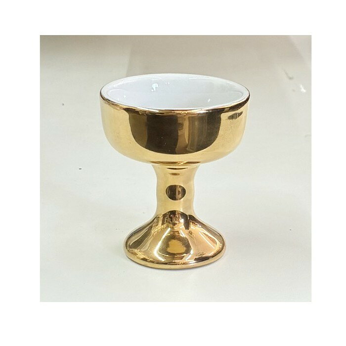 仏器　総金 【小・中・大】 陶器製　仏飯器　仏具　仏壇　具足　日本製 仏器　仏飯器　仏壇　仏具　具足 仏壇用のご飯をお供えするための仏器(仏飯器)です。【サイズ】小：口径4.2cm×高さ4.9cm中：口径5.2cm×高さ5.9cm大：口径5.7cm×高さ6.4cm【仕様】陶器製　総金　日本製※欠品の場合お届けまでにお時間を頂く場合がございます。※こちらの商品はメーカー直送のため、代金引換によるお支払いはご利用になれません。 5