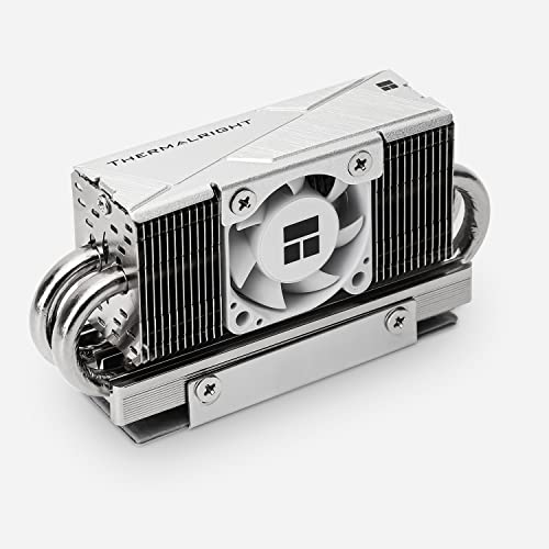 Thermalright HR10 2280 SSDクーラー,2280 SSDヒートシンク冷却,両面ヒートシンク,3500-6500RPM高速,4銅ヒートパイプ,デスクトップ高機能2280 SSDクーラー（HR10 2280 PRO)・ブランド概要Thermalrightは、20年以上の開発歴史を持つ台湾のブランドです。国内外市場で一定の人気を誇り、クーラー市場で決定的な影響力を持っています。コンピュータアクセサリーの研究開発に力を注いでいます。研究開発製品ラインは以下の通りです： CPUクーラー、ケースファン、シリコンパッド、サーマルペースト、マウントブラケット、アクセサリーなど。・先端技術AGHP技術4*5mmヒートパイプで構成され、重力による低性能の問題を解決でき、単一ヒートパイプの伝導効率を向上させ、全面メッキリフロー技術使用、放熱しやすい、PCI-E 5.0 SSDをサポート。・最強の補助カスタマイズされたコンパクト（30mm×30×10mm）サイズのPWMファン、速度は3500-6000RPMに達することができ、高速はすぐに温度を奪うことができ、それは50CMの長いケーブルを持って、プラグアンドプレイ、インタフェースは4PIN PWMだ・両面冷却上下面に高熱伝導パッドを採用、熱伝導率14.8W/MKと熱伝導性に優れ、ステンレスラミネート下カバーで、SSDクーラーの冷却面積を大幅に拡大でき、冷却効果は10℃～30℃（環境により異なる）、2280 SSDを安全温度に冷却し、オーバーヒートやスロットリングを回避する・仕様SSD冷却サイズ：90.3mm（L）×23.7mm（W）×43.8mm（H）、材質：ステンレス＋アルミフィン、重量：95g、ヒートパイプ本数： 4*5mmヒートパイプ、ファンサイズ：30×30×10mm、ファン回転数：3500/6500RPM±10％、電圧： DC 12V、電流：0.05A、ファンインターフェイス： 4PIN PWMブランド: THERMALRIGHT(サーマルライト)メーカー: THERMALRIGHTJAN: 0772123562405