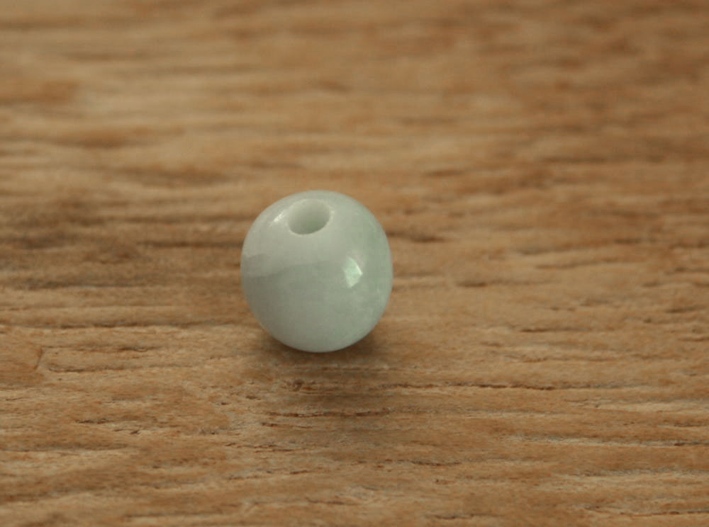 糸魚川翡翠丸玉 MA0781 三砺 作 8.8mm*8mm 糸魚川 ひすい 丸玉 パワーストーン 魔除け