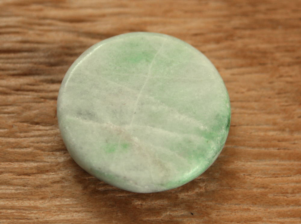 糸魚川翡翠ゴルフマーカー C01660 清山 作 26.9mm*26.9mm*6mm 糸魚川産 ひすい ゴルフマーカー お守り 魔除け