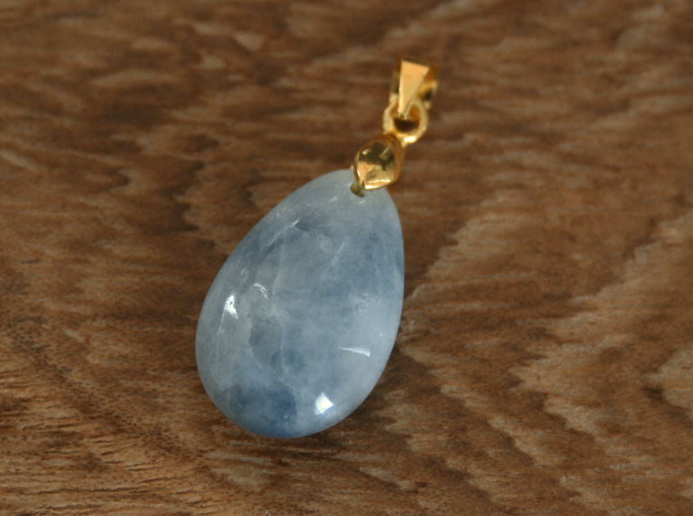 糸魚川青翡翠ペンダント P01836 豊翠 作 糸魚川 青ひすい ペンダント パワーストーン 魔除け お守り 天然石