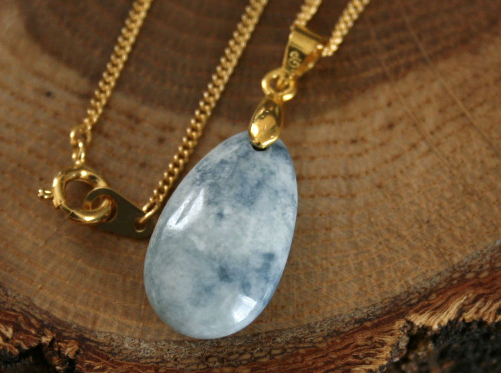 糸魚川青翡翠ペンダント P01873 豊翠 作 糸魚川 青ひすい ペンダント パワーストーン 魔除け お守り 天然石...