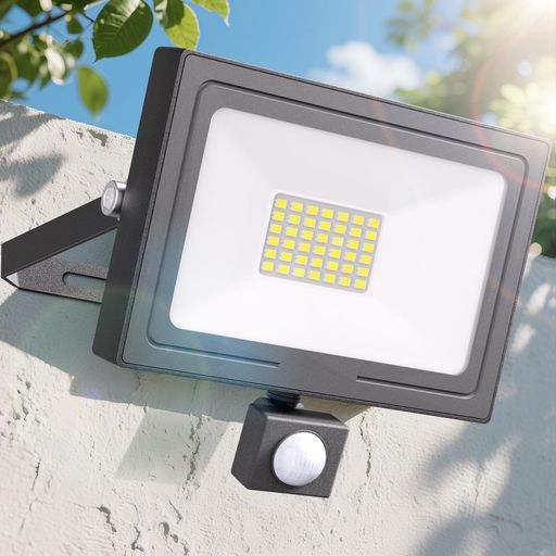 MEIKEE最新センサー改良型人感センサーライトLED防犯30W30秒点灯100V2600ルーメンコード1.5M6畳明るい..