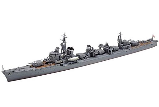 組み立て塗装が必要なプラモデル。別途、工具、塗料等が必要。 1/700スケール マスト類も繊細に再現。