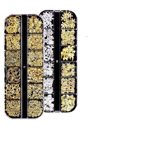 セット内容ネイルデコレーション2ボックス 高品質合金素材を使用し、細密な加工で完成。優れた品質と耐久性を備え、錆びや色あせに強く、長期間ご使用いただけます。 ネイルパーツセットにはリボン、星、月、ハートなど豊富な装飾要素が含まれ、日常からパーティーまで様々なスタイルに対応。手軽に爪に個性的な輝きを加えられます。 欠かせないメタルスタッズが指先に華を添えます!神秘的で可愛らしいデザインで、ネイルに芸術的な雰囲気を演出。スタッズ要素で個性的なネイルアートを簡単に完成させます。 【幅広い用途】ネイルアートだけでなく、各種DIYクラフト、携帯ケース、キーホルダー、ジュエリー、衣類などにも使用できます。美しいネイルパーツは、女性の友人、妻、ガールフレンド、母親への素晴らしいギフトです。