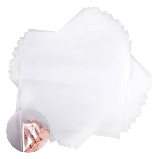 ハート【商品仕様】サイズ:約20*30cm、厚さ:薄い,色:透明、数量:10枚、アイロン推奨温度:130-150°C。 ハート【高品質な素材】このアイロン接着シートは高品質の素材を使用しており、安全で環境にやさしく、無毒無臭、洗濯可能、伸縮性があり伸びにくいので、さまざまな布地に対応できます。 ハート【製品の特徴】A4用紙サイズので、お好きな形にカットできます。 このアイロン接着シートは、衣類のお直しに最適で、時間とお金を節約できます。また、さまざまなDIYプロジェクトにも使用でき、手芸の楽しさを楽しむことができます。 ハート【使いやすい】必要なサイズにカットし、剥離紙がない面を生地の上に置き、130~150°Cに設定したアイロンで約10秒間アイロンをかけます。 冷却後、剥離紙を剥がし、再度アイロンで裏生地に約10秒間接着します。縫製や他のボンディングツールは必要ありません。 ハート【幅広い用途】このアイロン接着シートは、ほとんどの布地に適しているだけでなく、シープスキン、フェルト、アルミホイル、スエード、レザー、木材、段ボールなど、他の素材にも使用できます。