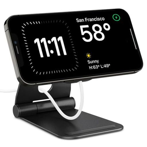 【角度調節機能】重さを耐える丈夫な回転軸を使用してiPhoneを安定的に固定できます。角度もこまめに調節が可能で好きな角度でiPhoneを置けます。 【安定した固定力】Spigenの新素材ナノタックテクノロジー滑り止めを使用してテーブルや卓上に安定的に固定できます。iPhoneもスムーズに取り外せるよう工夫しました。 【厳選された素材】スタンドには高級アルミを使用して耐久性とデザインにこだわりました。iPhoneとMagSafe充電器の接触面にはソフトな仕上がりで傷が付かないように設計しました。 【折り畳み可能】折り畳み機能を搭載して使用しない場合や持ち出しの際にはスリムに保管が可能です。 ※MagSafe充電器は含まれておりませんので予めご了承ください。 *この製品は15Wチャージャー専用のモデルで、25Wのチャージャーには対応していません