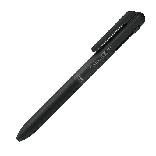 【特長】安定感抜群の革調グリップデザイン多機能ペン 【特長】不快な音を軽減する、静かで心地よいノック感 【ボール径】0.7mm 【シャープ芯径】0.5 【インキ色】黒・赤 【サイズ/重さ】幅 18mm x奥行 12mm x 長さ 147mm/12g 【材質】前軸=PP 後軸・ノッククリップ=PC スライダー=POM グリップ=エラストマー
