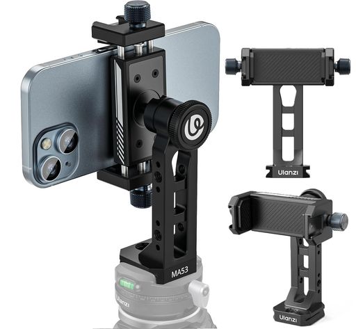 【新型360°ボールヘッド回転&amp;多彩なスマホ撮影に対応】スマホ背面にアジャスタブルなボールヘッド構造を採用し、360度自由に回転可能。水平・垂直・フラットレイなど、用途に応じてお好みの角度へスムーズに調整できる三脚用スマホホルダーマウントです。フラットレイ撮影時のニーズに合わせて構造を改良し、他のスマホホルダーと比べても安定性と操作性に優れた設計となっています。写真撮影、動画撮影、ライブ配信、インタビューなど、あらゆるシーンでスマホ撮影をよりプロフェッショナルに演出します。 【高い互換性&amp;優れた耐荷重】Ulanzi MA-53 スマホ三脚マウントには、1/4インチネジ穴を5か所搭載し、マジックアームやスタンドなどさまざまな撮影アクセサリーの取り付けが可能です。底部には3/8インチネジ穴を1か所備え、Arca-Swiss規格にも対応。さらに、スマホクリップ両側に2つのコールドシューマウントを配置し、撮影ライトやマイクなどのアクセサリーも自由に装着できます。しっかり固定できる構造で、耐荷重は最大1kgです。 【素材からこだわった高品質設計】MA-53は、高品質な航空機用アルミ合金を採用。