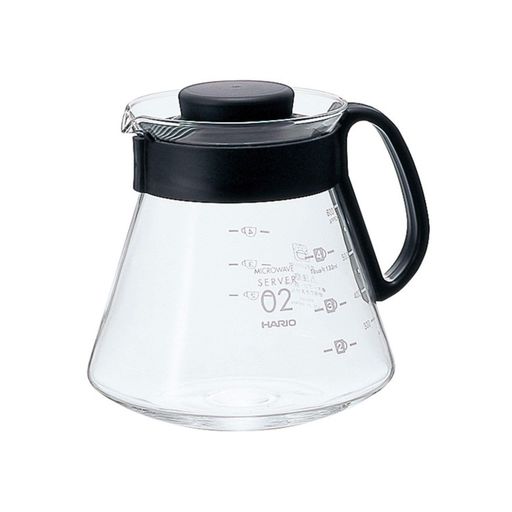 【シンプルな見た目】コーヒーのドリップに使いやすいシンプルなポット。広口で洗いやすく、使いやすさにこだわったポットです。 【ちょうど良いサイズ】容量は600mL、2~5杯用なので、コーヒーを少人数にふるまったり、何回かにわけて楽しみたいときにピッタリなサイズです。 【便利なメモリ付き】mL表示に加えて、コーヒーのおおよその杯数目安がプリントされているので、メモリを見ながら抽出できます。 【フタをしたまま電子レンジOK】本体は耐熱ガラス製なので、淹れて時間が経ってしまったコーヒーを電子レンジで温め直すこともできます。 【商品詳細】本体サイズ:幅13.7x奥行12.1x高さ12.8、口径8.5cm、本体重量:約220g、実用容量:600mL、本体材質:本体/耐熱ガラス、フタ・ハンドルバンド/ポリプロピレン、日本製
