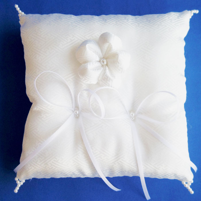 和風のリングピロー「花かざり」(完成品)直径約17cm 結婚式 白無垢 和装 着物 和婚式 結婚祝い