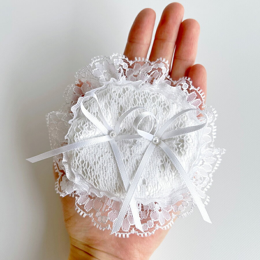 Hitomiの幸せデリバリーのレース リングピロー （ミニサイズ） 完成品 （ ホワイト 1個） 結婚式 ブライダル ウェディング 指輪交換 花嫁DIY コンパクト シンプル 小さめ リングクッション｜アングル2