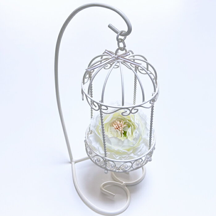 ゆらゆら可愛い ガゼボ型リングピロー完成品とハートスタンドのセット お花（白いラナンキュラス）のリングクッション 結婚式 鳥かご カゴ ワイヤー