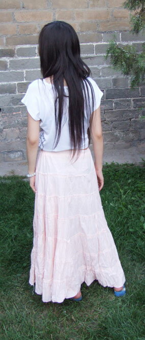 ピンク　スカート