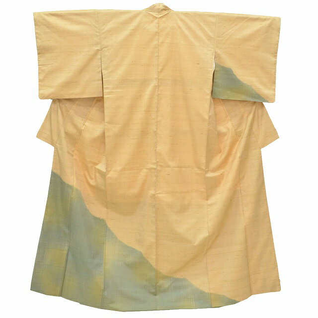 【中古】 リサイクル着物 身丈159cm 裄丈63.5cm リサイクル 紬 正絹 仕立て上がり リサイクル紬 女性 M M ベージュ色系 ぼかし文様 特品 [ 着物 中古 帯 リサイクル 振袖 浴衣 袴 和服 古着 ] pp0117b