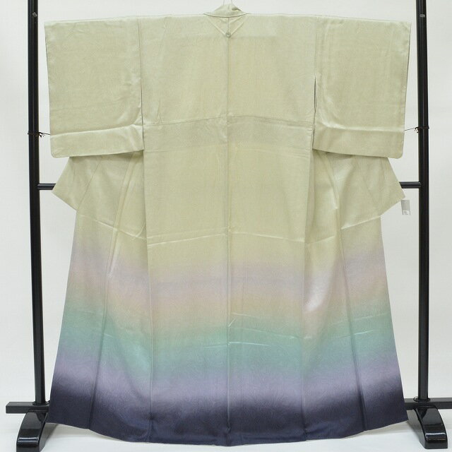 訪問着 リサイクル 着物 中古 身丈156cm 裄丈65.5cm 正絹 仕立て上がり 紋付 袷 M M 緑色系 グラデーション 【 和服 入学式 卒業式 お茶会 お茶席 茶道 結婚式 お宮参り 送料無料 アウトレット】 pp0447b