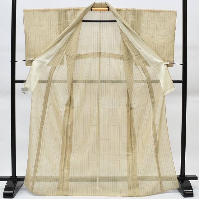 ＼最大15%OFF+P5倍／ 【中古】 紬 リサイクル着物 身丈158.5cm 裄丈63cm 夏物 正絹 仕立て上がり 盛夏 女性 M 茶系 幾何学文様 特品 [ 着物 中古 帯 リサイクル 振袖 浴衣 袴 和服 古着 ] rr1147b