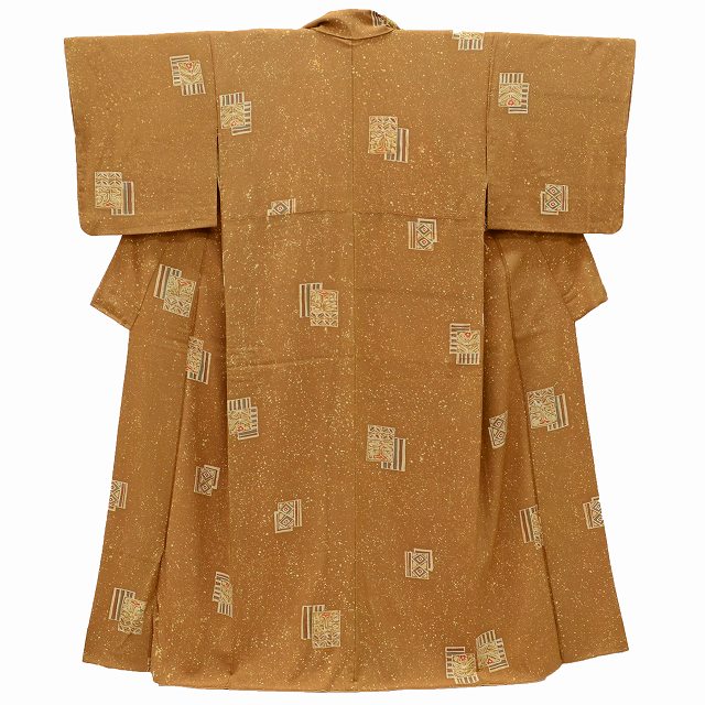 【中古】 小紋 リサイクル着物 身丈155cm 裄丈66.5cm 正絹 縮緬 仕立て上がり S ちょっとふくよかL 茶色系 植物文様 良品 [ 和服 着付け教室 お茶 女性 カジュアル 初詣 アウトレット きもの kimono 着物ひととき] rr2151b