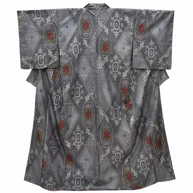 ＼スーパーSALE限定逸品★30％OFF／ 村山大島紬 正絹 リサイクル着物 仕立て上がり 未使用品 美品 つむぎ 裄65cm 身丈156.4cm M グレー色系 菱 花文様 良品★★★ 着物リサイクル 着物 中古 帯 リサイクル 振袖 浴衣 袴 和服 古着 【中古】【r26】