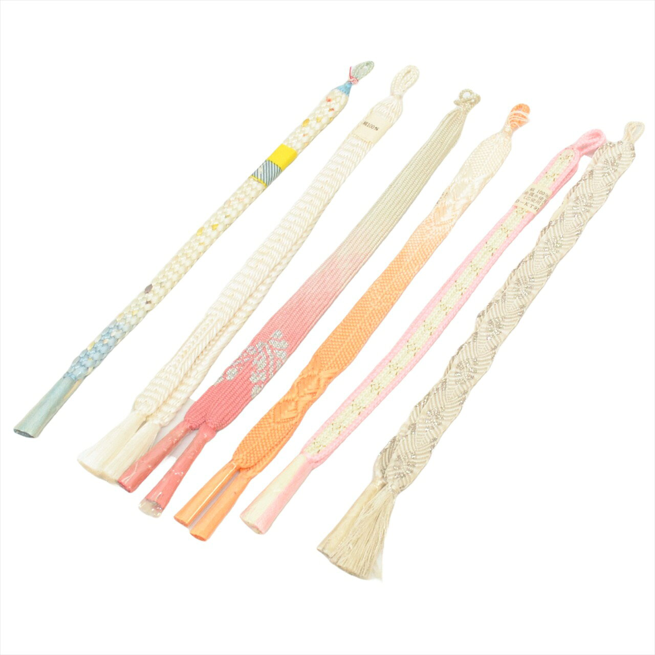 リサイクル着物 着物ひととき 中古の【中古】 羽織紐 5点セット 女性用 正絹 リサイクル羽織紐 白 ピンク 青色系 街着 普段着 お正月 kkb3415b[ 和服 カジュアル着物 アウトレット レトロ アンティーク プチプラ お洒落 普段着 お稽古 アウトレット きもの kimono ]｜アングル3