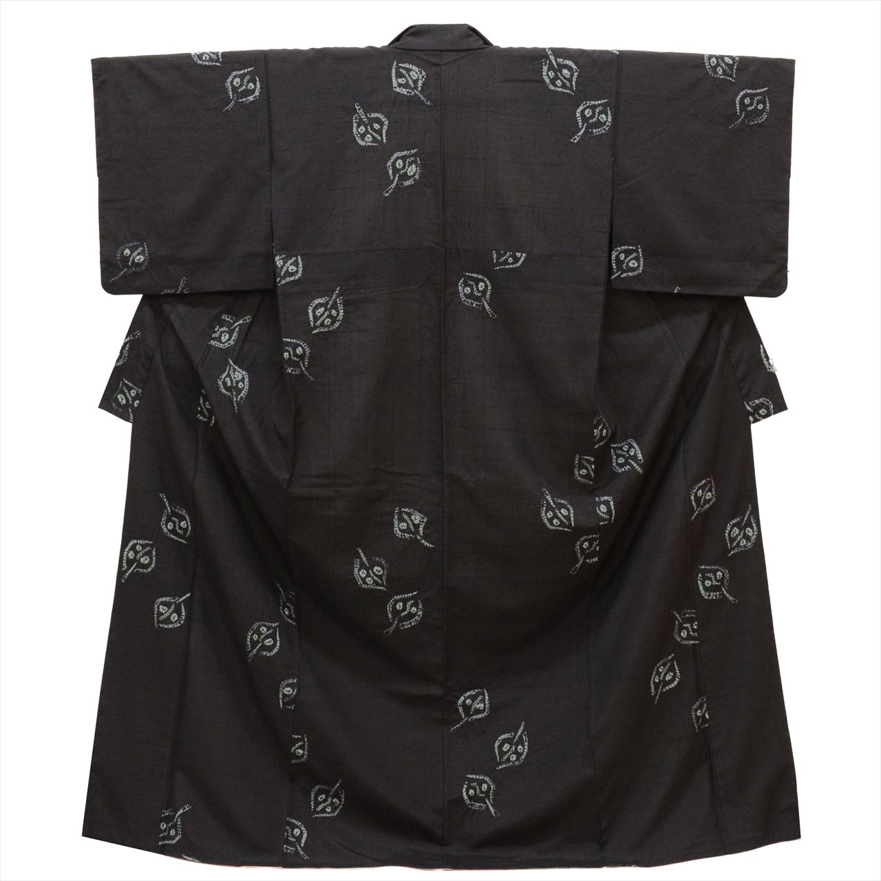 ＼ スーパーSALE限定×20％OFF ／ 【中古】 結城紬 着物 正絹 リサイクル 身丈163.6cm L 裄66cm 仕立て上がり 絞り 黒色系 葉文様 【 紬 紬の着物 リサイクル紬 正絹 袷 紬 リユース 古着 アウトレット 送料無料】 uu0289b