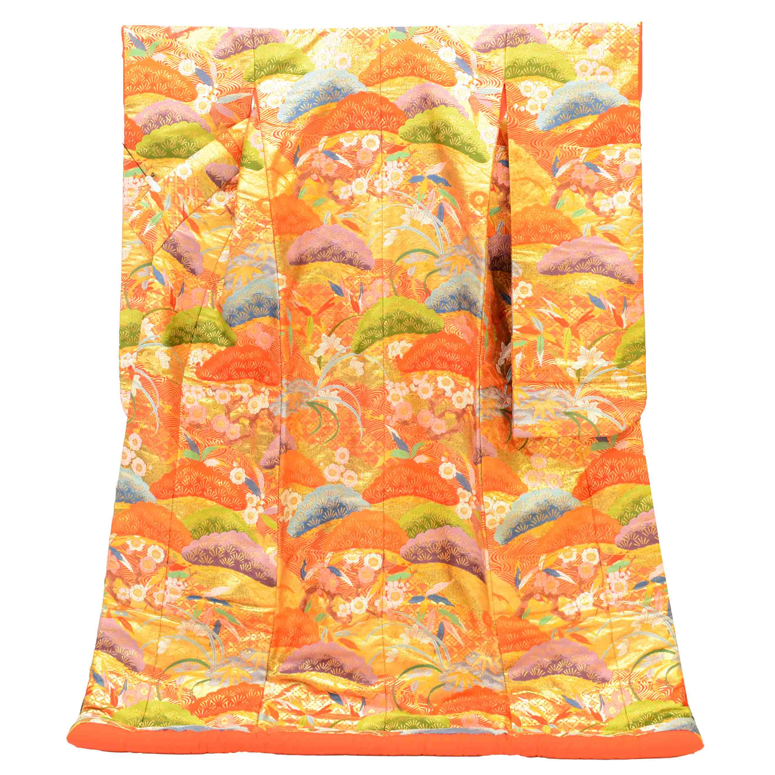 リサイクル着物 着物ひととき 中古の【中古】 リサイクル着物 色打掛 花嫁衣装 正絹 裄65.5cm 身丈198cm LL オレンジ色系 松文様 錦翔 唐織 金糸 uu1306b｜アングル2