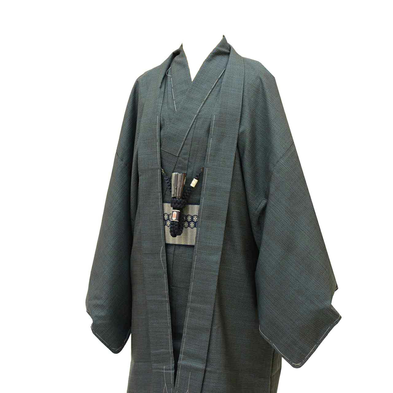 【中古】 リサイクル着物 羽織 セット アンサンブル 男性 大島紬 正絹 美品 未使用品 裄70cm 身丈144cm L 茶色系 亀甲絣文様 長襦袢 角帯 羽織紐 付き メンズ uu1986b