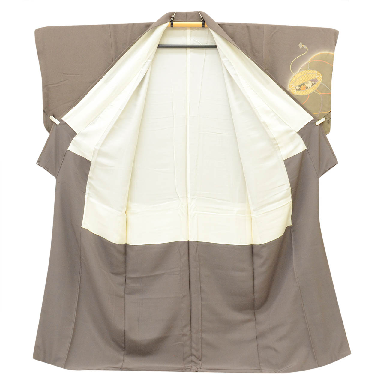 【中古】 リサイクル着物 訪問着 正絹 Lサイズ ちょっとふくよかL 良品 身丈161.5cm 裄丈67.5cm 袷 仕立て上がり 縮緬 金彩 茶 吉祥 SILK リユース vv0628