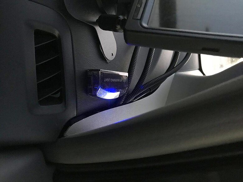 日時指定 送料無料 車用 カーセキュリティ ナイトシグナルデコ ダミー 防犯 盗難防止 警告 ソーラー 2個セット 配線不要 電池不要 太陽光充電 置くだけ 撃退led センサー Greatblackspeakers Com