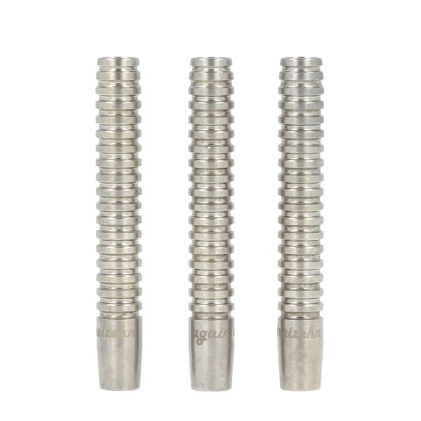 【中古 Used ダーツ】 S4-DARTS アゲイン dreizehn 2BA【箱あり】 【RANK 3】※ご覧頂いているディスプレイの設定等により、実物と色合いが異なる場合がございます。※この画像はDarts HiVeが作成しており、文章・写真などの複製、無断転載を禁じます。※内容物・商品仕様は予告なく変更となる場合がございます。 新品定価：15400円(税込) ■商品仕様 スペックデータ 材質 単体重量 全長 最大径 タイプ ：90%タングステン ：18.0g ：46.0mm ：6.5mm ：2BA ■商品状態・付属品 商品状態 付属品 パッケージ 備考 ：【3】 ：あり(フライト×3・シャフト×3・チップ×6) ：あり ：特記事項なし ■ご注意 こちらの商品は中古販売商品です。 上記のスペックは新品時の数値になります。 ※中古商品の保証書の対応につきましてはメーカー様にご確認ください。 ※こちらの商品は中古商品の為、在庫は1つとなります。 他の方が注文された直後に、システム上購入できる場合がございます。 その際はお客様にご連絡させて頂き、誠に申し訳ございませんがご注文をキャンセルさせて頂きます。 商品の性質上、返品は出来ない商品となっております。 ご理解の上ご購入をお願い致します。 詳しい内容はこちらのページをご確認ください。 【usedgood】