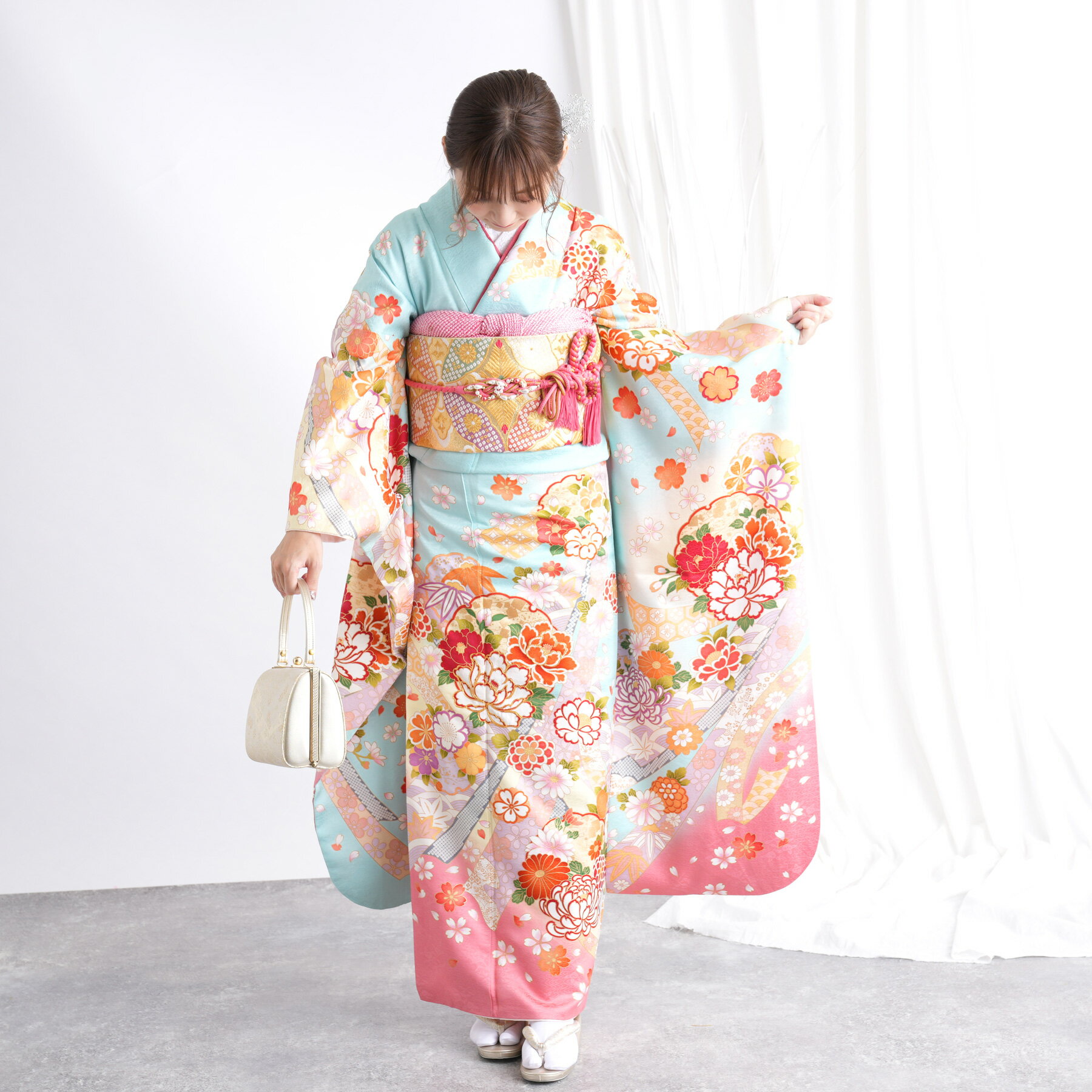【レンタル】 【2026年成人式利用不可】 振袖 レンタル 成人式 21点セット 華やか 可愛い 身長155-165cm 成人式 結婚式 女性 水色 花 オレンジ 朱色 ピンク 赤 白 牡丹 菊 ラベンダー 大学生 大人 成人式 結婚式 古典柄 レトロ 桜 さくら
